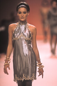Chloe 1991 FW 22.jpg