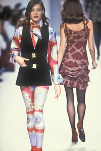 Chloe 1992 Women RTW 25.jpg