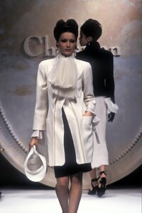 Christian Dior 1993 Haute Couture 12.jpg