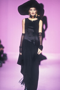 Christian Lacroix 1993 Women RTW 228.jpg