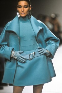 Claude Montana 1991 Women RTW 17.jpg