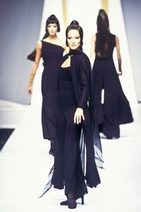 Claude Montana 1993 Women RTW 12.jpg