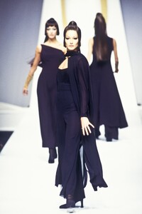 Claude Montana 1993 Women RTW 15.jpg