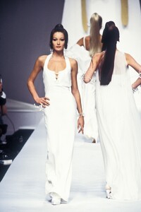 Claude Montana 1993 Women RTW 18.jpg