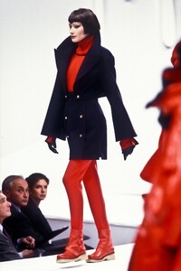 Claude Montana 1993 Women RTW 94.jpg