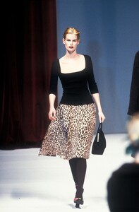 Dolce Gabbana 1996 Women RTW 202.jpg
