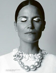 Dolce Vita magazine 11-24_14.jpg