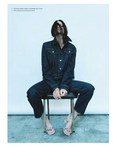 Dolce Vita magazine 11-24_18.jpg