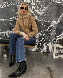 Elsa Hosk - Instagram [2022.10.24] 2.jpg