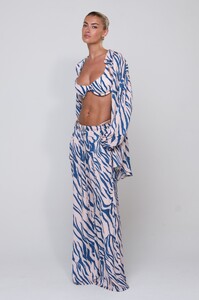 FreyaT - Resa '25_Miley Set in Athens_miley-set-in-athens-527454.jpg