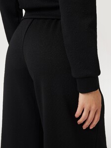 GCiancio - Guess Peony logo straight pant-4_V4BB02KCHR2-P9YO-ALT3.jpg