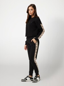 GiuliaC - Guess_Side logo jogger pant Women-4 - V2YB15KB3P2-JBLK-ALT1.jpg