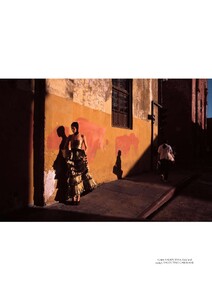 HBUS Living color_page-0015.jpg