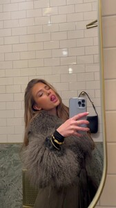 Ida Zeile - TikTok 44.jpg