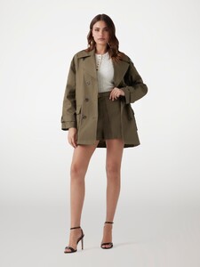 IrynaD - Guess Marciano cargo shorts-4_5GGD257293A-G896-ALT1.jpg