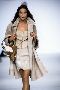 Junko Shimada 1991 FW 17.jpg