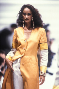 Laura Biagiotti 1991 Women RTW 56.jpg