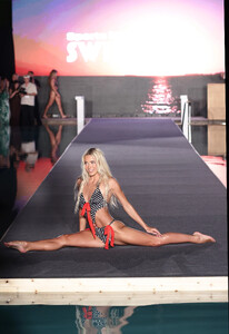 Livvy Dunne - Sports Illustrated Swimsuit [2025.08.19] 5.jpg