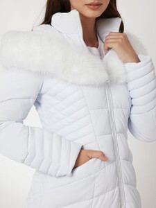 MeikaW - Guess Faux fur hood puffer4_W4BL61WGLZ0-G011-ALT3.jpg