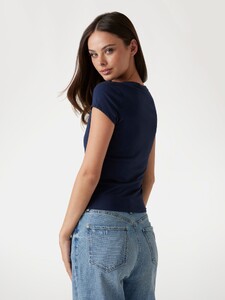 MeikaW - Guess_Front logo T-shirt Women-5 - W5GI42J1314-G7P1-ALT2.jpg