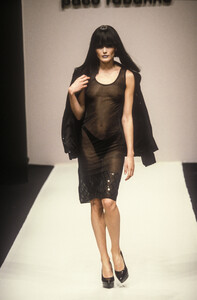 Paco Rabanne 1995 Women RTW 35.jpg