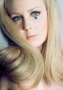 Penny Ashton, photo by Franco Rubartelli, June 1966.jpg