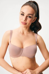 PetraB - Astratex - Podprsenka Triumph Body Make-Up Illusion Bardot vyztuzena 10217849_07.jpg