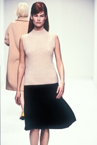 Prada 1995 FW 22.jpg