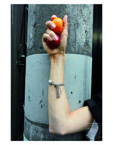 SV_Vogue Japan_Three Days in Tokyo _5_1.jpeg