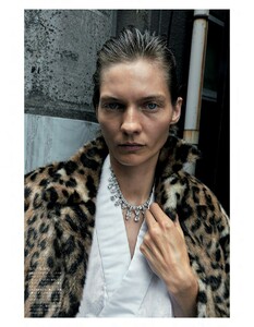 SV_Vogue Japan_Three Days in Tokyo _6_0.jpg