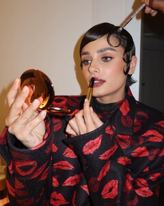 Taylor Marie Hill - Instagram [2023.02.29] (fb) 3.jpg