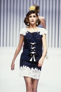 Valentino 1992 Haute Couture 12.jpg