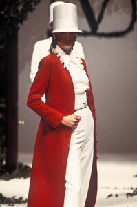 Valentino 1993 Haute Couture 47.jpg