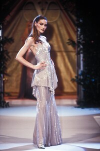 Valentino 1995 Haute Couture 77.jpg