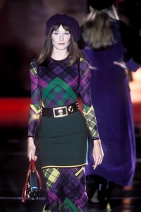 Versace 1993 Women RTW 51.jpg