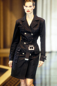Versus by Donatella 1995 Women RTW 10.jpg