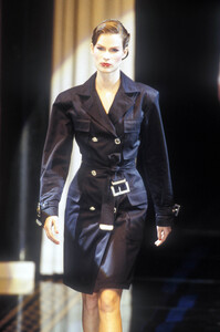 Versus by Donatella 1995 Women RTW 9.jpg