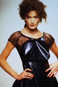 Vivienne Westwood 1995 Women RTW 125.jpg