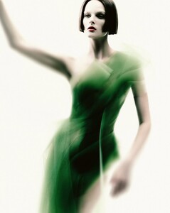 Vogue CZ 09-2025_2.jpg