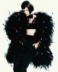 Vogue CZ  09-25_8.jpg