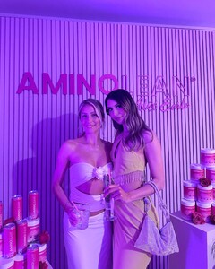 alinaaib posts 2023-03-26 00.43 CqOSVU2veet_2_8 337750763_787077566370111_7244956467401576411_n.jpg