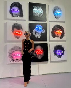 alix_earle posts 2021-12-07 07.21 CXKfF1fF-gX_7_9 264079283_687598195541759_8793637156418508094_n(1).jpg