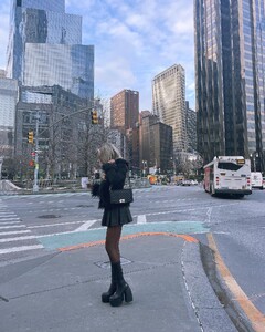 alix_earle posts 2021-12-31 05.06 CYICvHdF5z0_3_4 270646491_108398448297408_296448029516324403_n.jpg