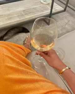 alix_earle posts 2022-03-10 06.56 Ca56M0BANVb_6_6 275656291_534821821269093_3289476981030539843_n.jpg