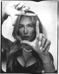 alix_earle posts 2023-01-11 02.07 CnP5JKaSwVk_5_9 324547503_203500325503077_6666972624753404129_n.jpg