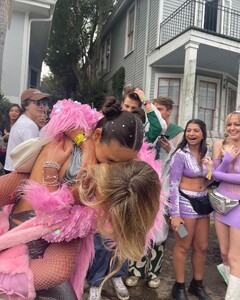 alix_earle posts 2023-02-20 02.31 Co27oMoJ-Zi_6_8 331598216_2155773191290944_4163394705013802752_n.jpg