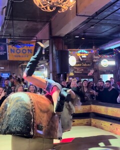 alix_earle posts 2023-03-15 00.58 Cpx_U_kphk-_2_7 335754737_591008002930645_9117368063293077183_n.jpg