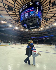 alix_earle posts 2023-03-18 22.48 Cp8Dn5dO6lx_2_10 335981212_6187000281360134_1011136690194772015_n.jpg