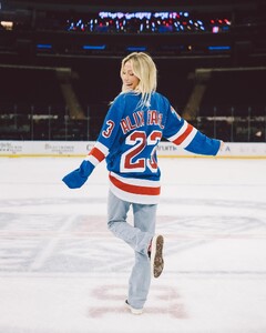 alix_earle posts 2023-03-18 22.48 Cp8Dn5dO6lx_6_10 336303538_187158537401528_1522169674961954500_n.jpg