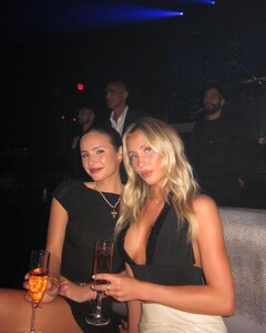 alix_earle posts 2023-05-15 04.37 CsPc0DhxP3__1_10 346911055_792438839061220_8441614958022108986_n.jpg